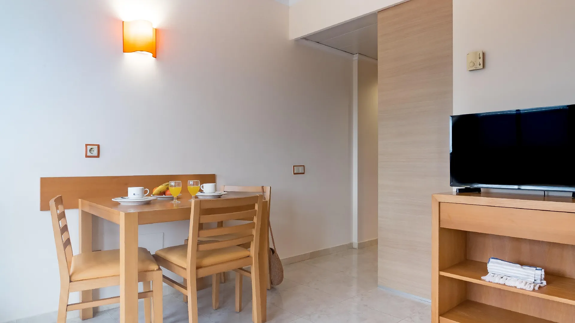 Aparthotel Moon Dreams Atlantic Es Cana Hotel